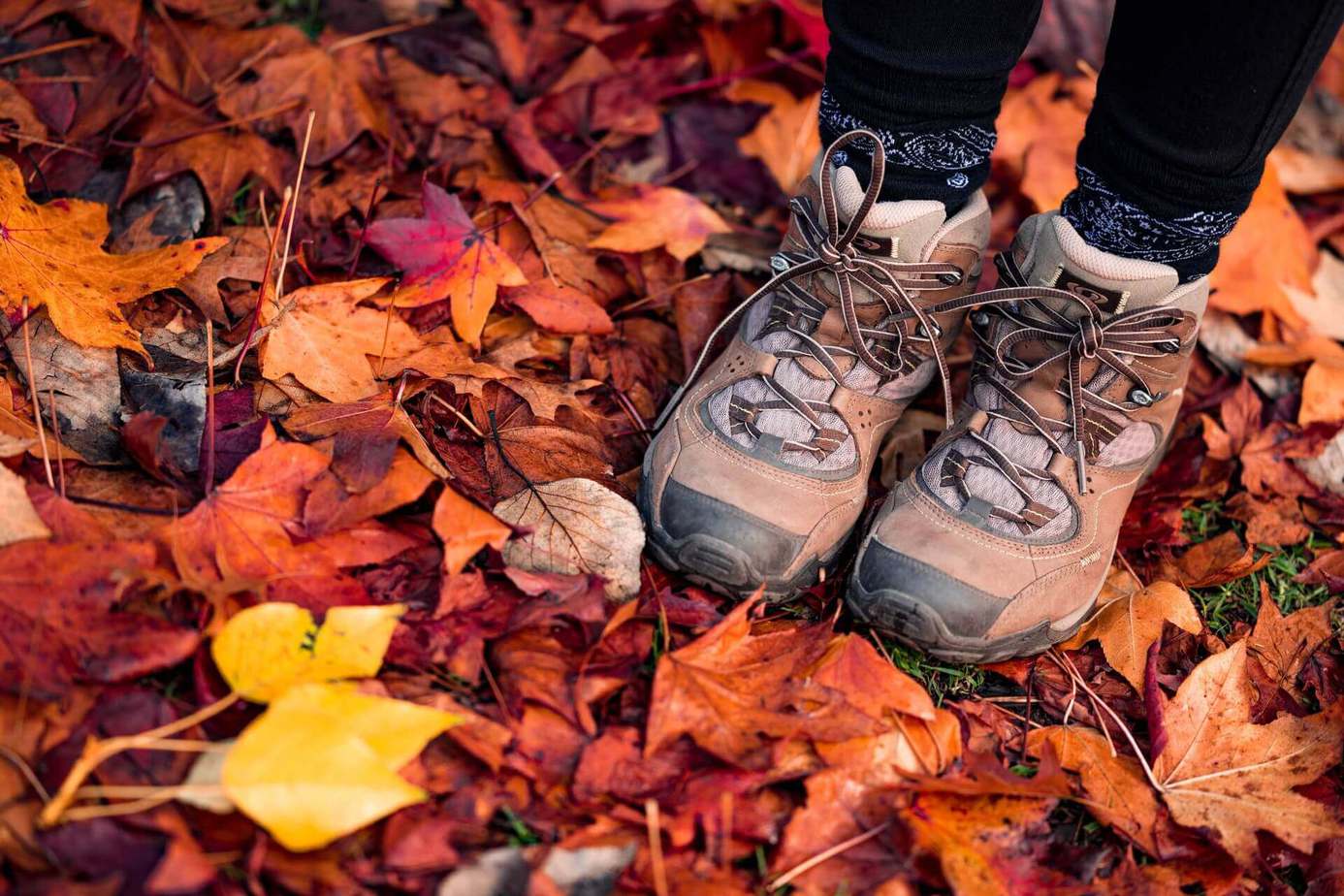 11 Best Hiking Boots for Overpronation In 2022 (Super Comfy!) Women