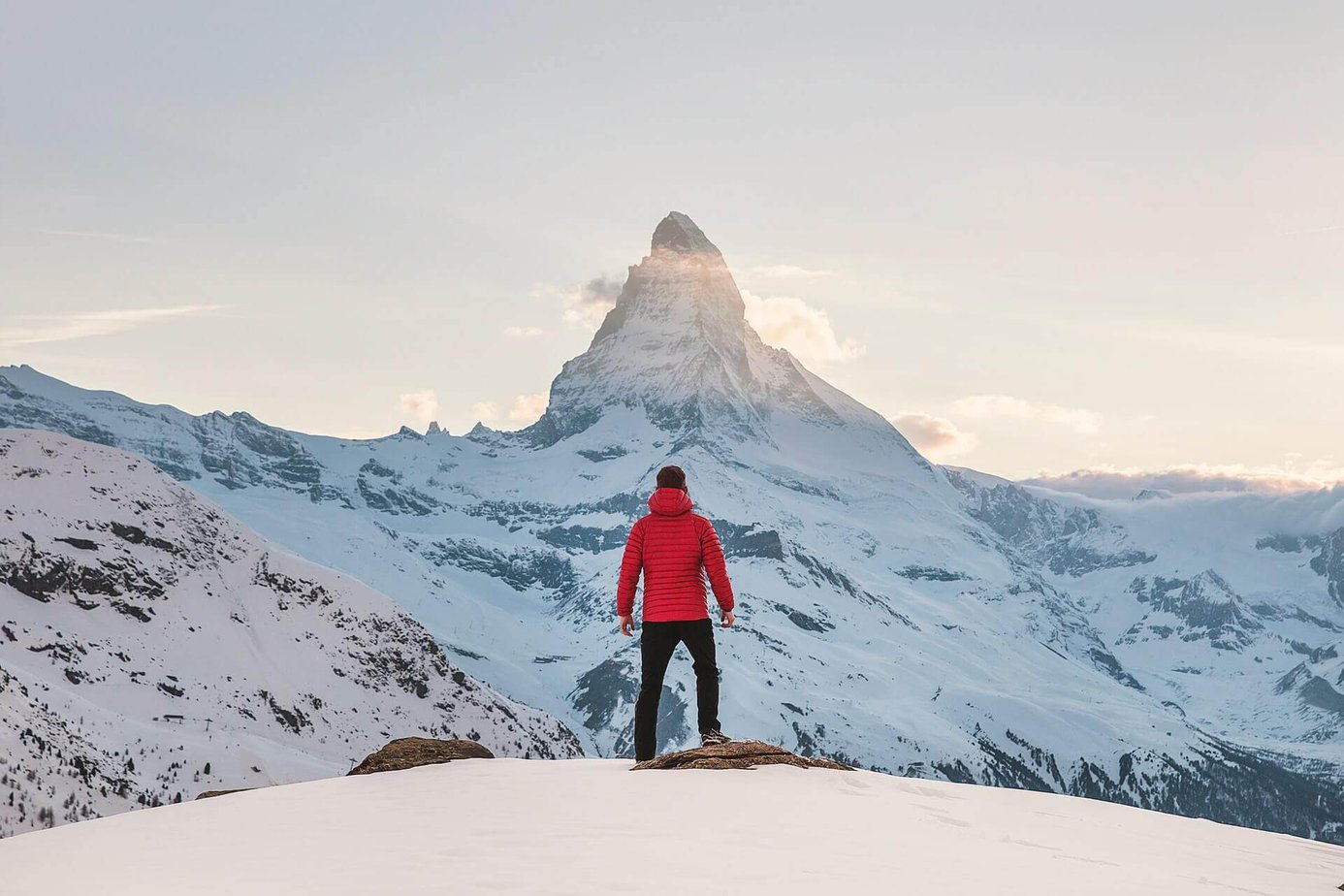 Hiking Boots Vs Snow Boots What You Should Know WWB
