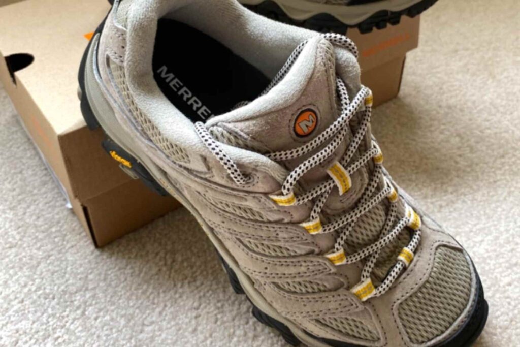 best hiking boots for flat feet women (7)