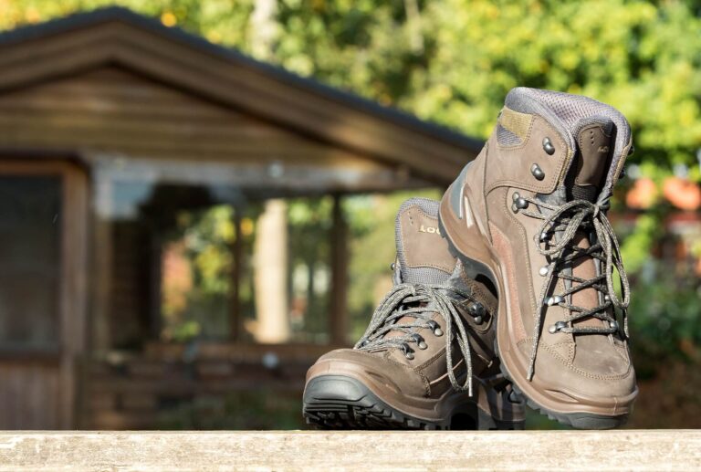 Hiking Boots Vs Hunting Boots Differences + What’s Better? (2024)