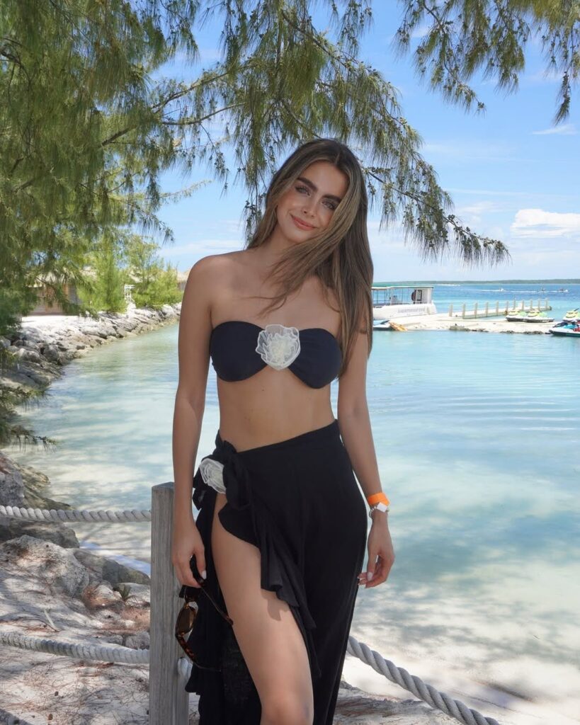 Santorini Greece Outfits